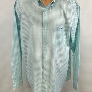 Vineyard Vines long sleeve button down collar shirt.  XL